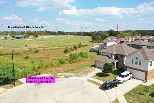 2118 Oakwood Forest Dr, Bryan, TX, 77803-1627 | Card Image