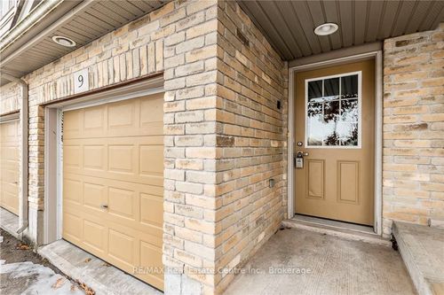 b9-155 Highland Cres, Kitchener, ON, N2M0A1 | Card Image