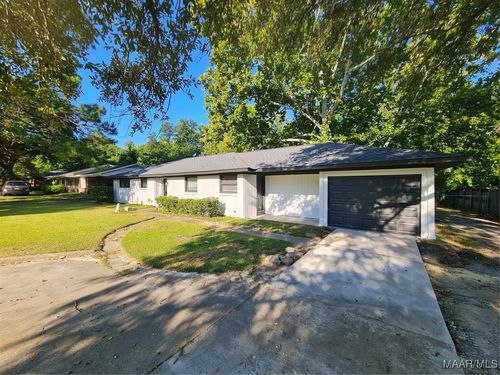2634 Fairmont Rd, Montgomery, AL, 36111-2809 | Card Image