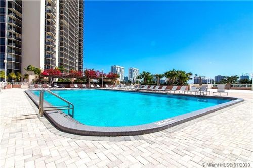 apt-906-20335 W Country Club Dr, Aventura, FL, 33180-1604 | Card Image