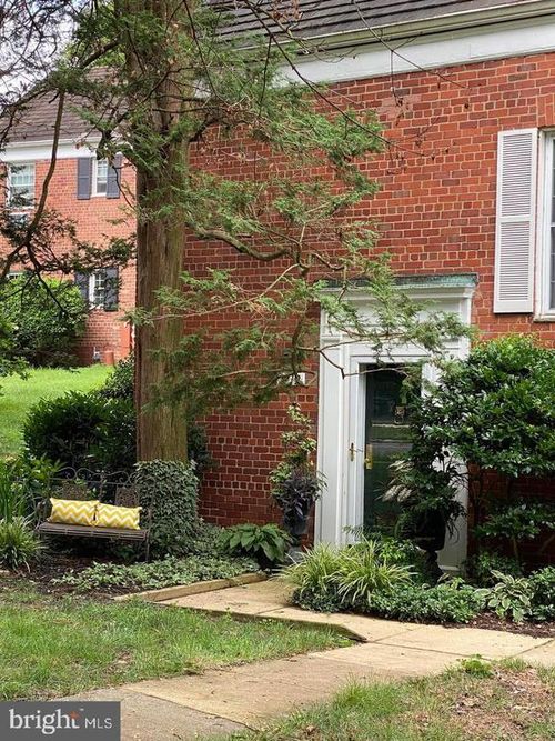 3712 Valley Dr, ALEXANDRIA, VA, 22302-2033 | Card Image