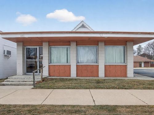 4441 W Fond Du Lac Ave, Milwaukee, WI, 53216-3444 | Card Image