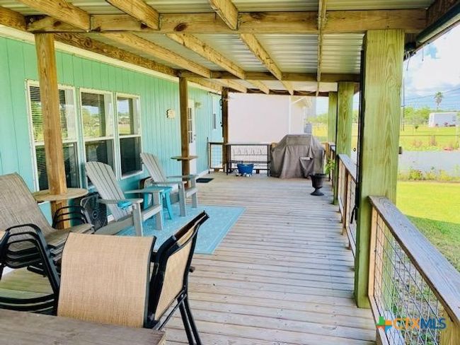 77 Blue St, House other with 3 bedrooms, 2 bathrooms and null parking in Port O Connor TX | Image 5