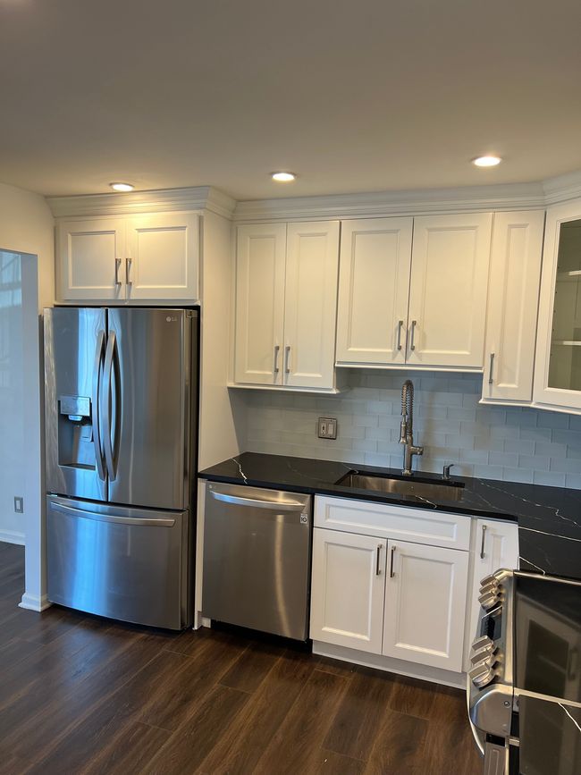 APT-202 - 6157 Orchard Lake Rd, Condo with 3 bedrooms, 2 bathrooms and null parking in West Bloomfield MI | Image 13