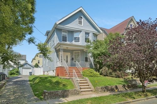 50 Beekman St, Bloomfield, NJ, 07003-3802 | Card Image