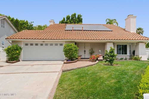 29003 Hollow Oak Ct, Agoura Hills, CA, 91301-1623 | Card Image