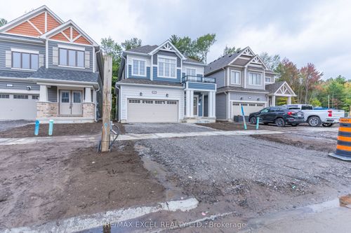 435 Beechwood Forest Lane, Gravenhurst, ON, P1P0H8 | Card Image