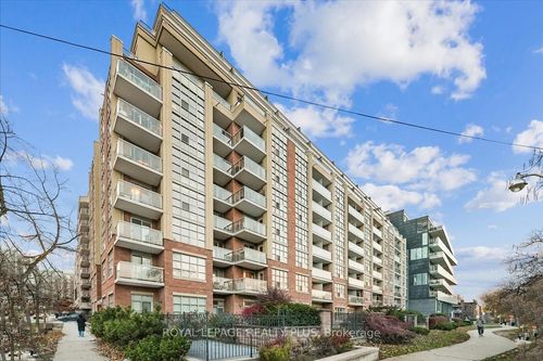 202-15 Stafford St, Toronto, ON, M5V3X6 | Card Image