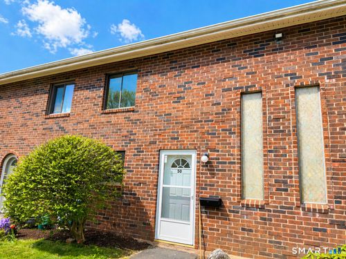 50-50 Wakefield Cir, East Hartford, CT, 06118-1627 | Card Image