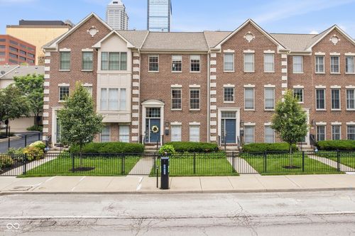 240 New Jersey St, Indianapolis, IN, 46204-2111 | Card Image
