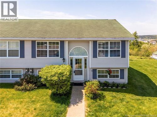 17 Longview Crt, Saint John, NB, E2J4N2 | Card Image