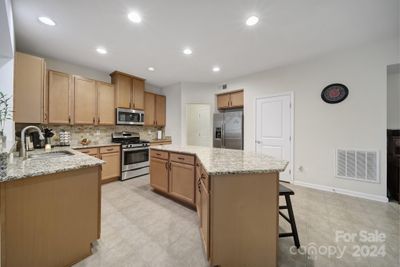 Spacious Kitchen | Image 3