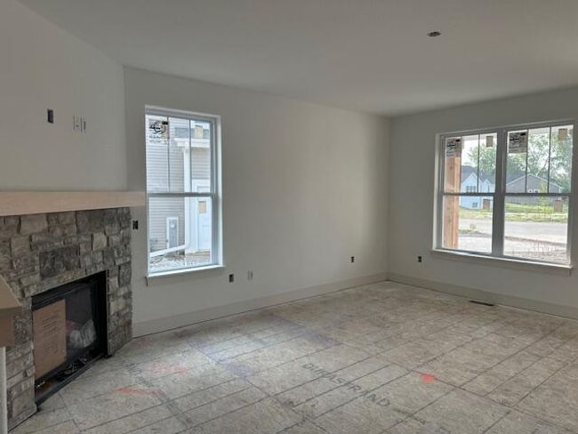1039 Waterstone Ct, House other with 3 bedrooms, 2 bathrooms and null parking in Pewaukee WI | Image 5