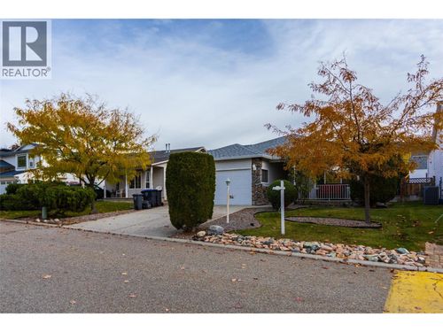 54 - 6100 Old Vernon Rd, House with 2 bedrooms, 2 bathrooms and 4 parking in Kelowna BC | Card Image