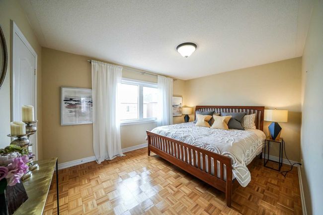 83 Cabernet Rd, House attached with 3 bedrooms, 4 bathrooms and 2 parking in Vaughan ON | Image 15