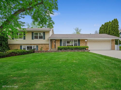 720 E 22nd St, Lombard, IL, 60148-5092 | Card Image