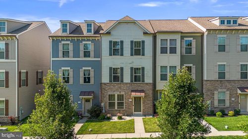915 Badger Ave, FREDERICK, MD, 21702-3589 | Card Image