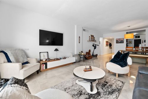 apt-129-100 Edgewater Dr, Coral Gables, FL, 33133-6978 | Card Image