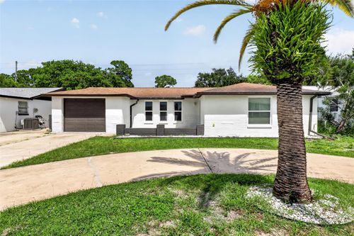 11236 Yellowwood Ln, PORT RICHEY, FL, 34668-2352 | Card Image