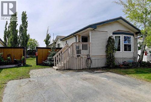 9021 85 Ave, Grande Prairie, AB, T8X0A8 | Card Image