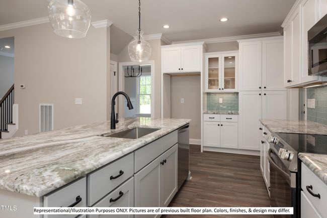 lot 98 WP (1 of 1)-16 | Image 15