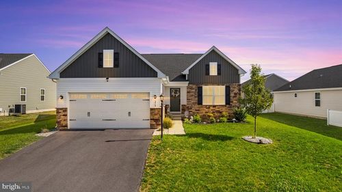 218 Wyoming Way, HEDGESVILLE, WV, 25427-7802 | Card Image