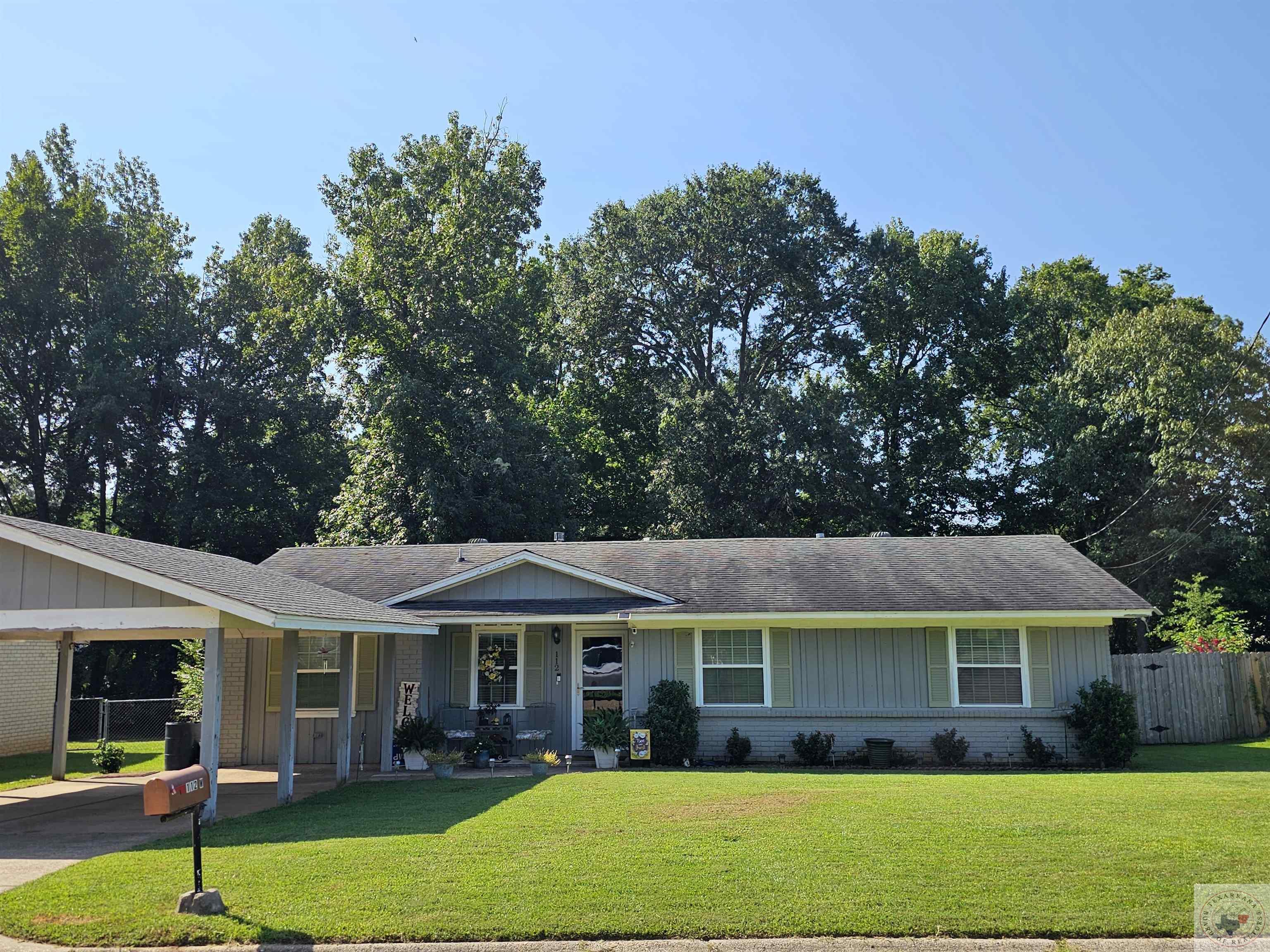 Pioneer St, Wake Village, TX 75501
