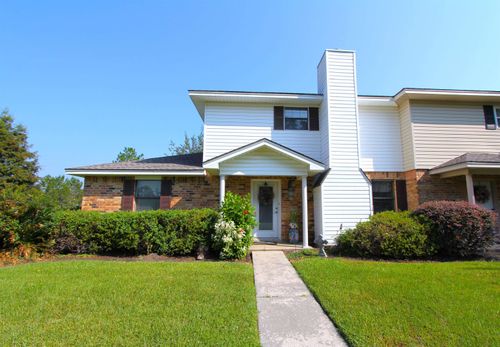 10 Dana St, Lumberton, TX, 77657-6305 | Card Image