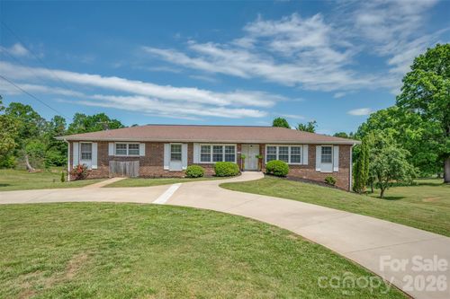 132 Burgin St, Spindale, NC, 28160-1704 | Card Image