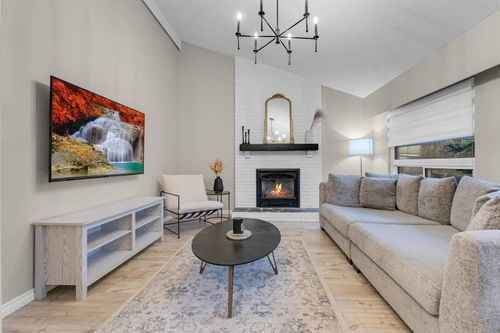 11585 Royal Cres, Surrey, BC, V3V6V5 | Card Image