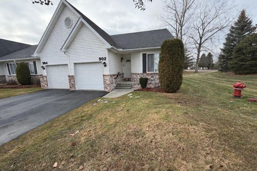 902 Lighthouse Dr, Marysville, MI, 48040-2064 | Card Image