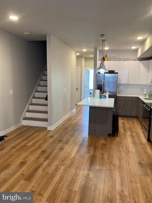 apt-3-2541 N Front St, PHILADELPHIA, PA, 19133-4044 | Card Image