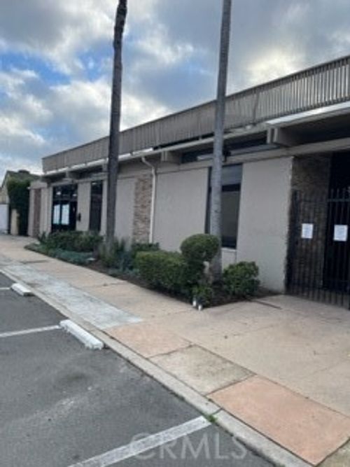 3030 W Ball Rd, Anaheim, CA, 92804-3897 | Card Image