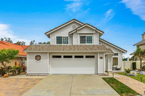 647 Boysenberry, Oceanside, CA, 92057 | Card Image