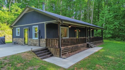 7872 Oscar Green Rd, Primm Springs, TN, 38476-9635 | Card Image