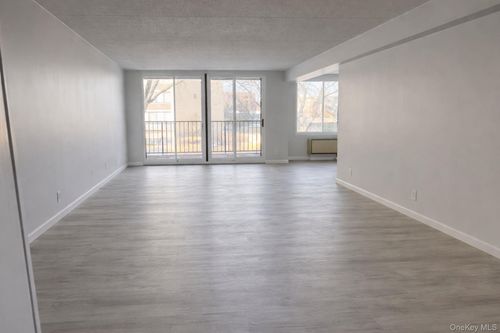 1c-209 26th Avenue, New York, NY, 11360 | Card Image