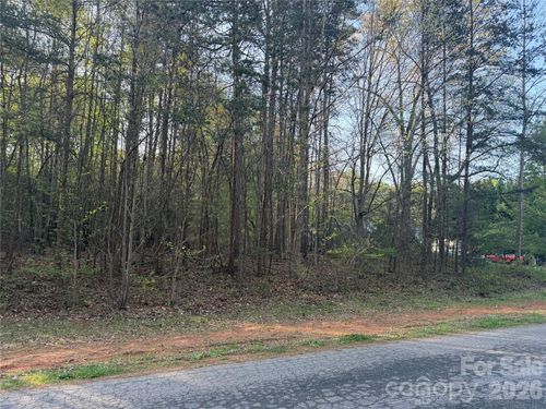 20-1270 Forest Ridge Rd, Bessemer City, NC, 28016-6685 | Card Image