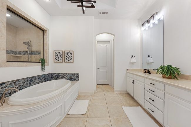 2600 Grail Maiden Ct, Townhouse with 4 bedrooms, 4 bathrooms and null parking in Lewisville TX | Image 14