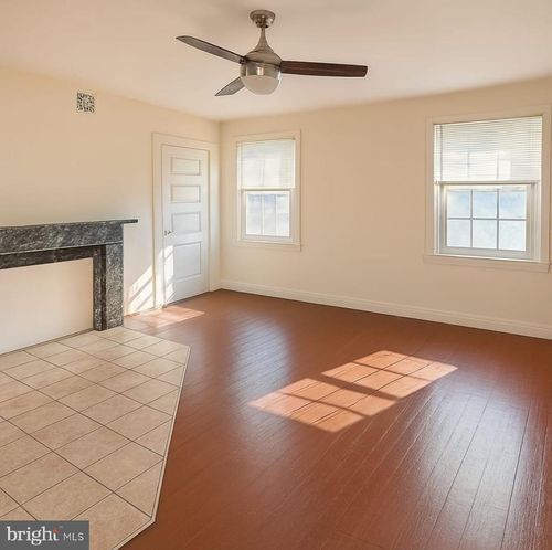 apt-3f-312 S 12th St, PHILADELPHIA, PA, 19107-6770 | Card Image