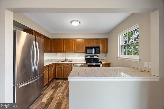 370 Logan Dr, Townhouse with 3 bedrooms, 3 bathrooms and null parking in WESTMINSTER MD | Image 9