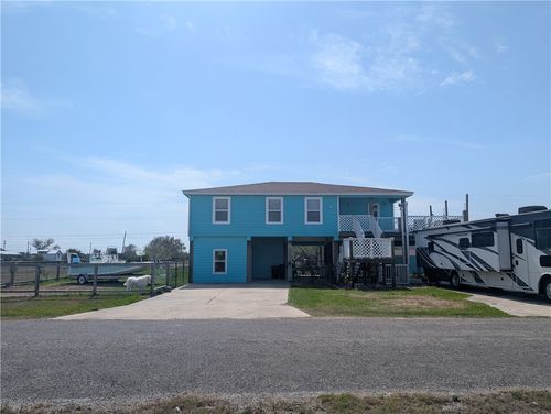 70 W Castle Oak Ln, Rockport, TX, 78382 | Card Image