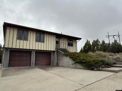 137 Cedar Ridge Dr, Thermopolis, WY, 82443-3108 | Card Image