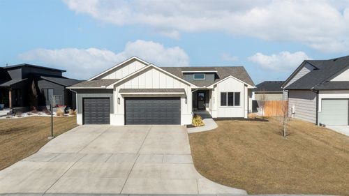 5437 N Saint Paul Ct, Wichita, KS, 67204-5476 | Card Image