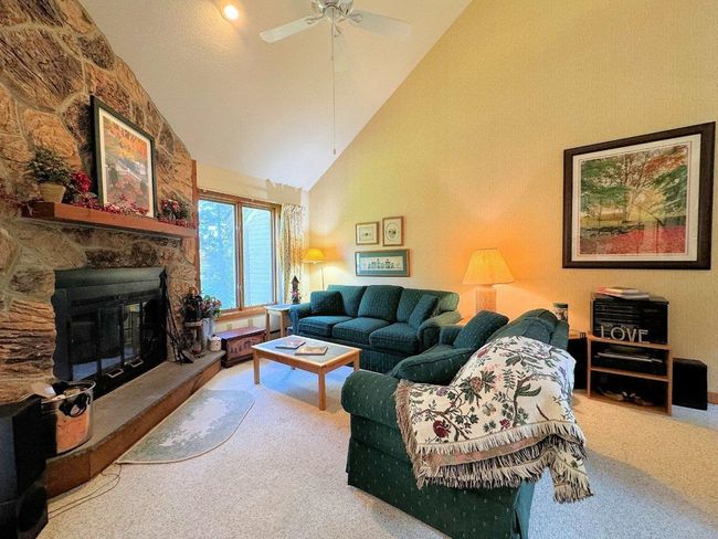 4F - 34 Sugar Brook Rd, Condo with 3 bedrooms, 3 bathrooms and null parking in Peru VT | Image 4