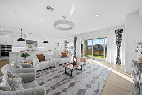 262 Sora, Irvine, CA, 92618-5907 | Card Image