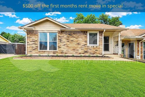 3000 Timothy Ln, Euless, TX, 76039-7803 | Card Image