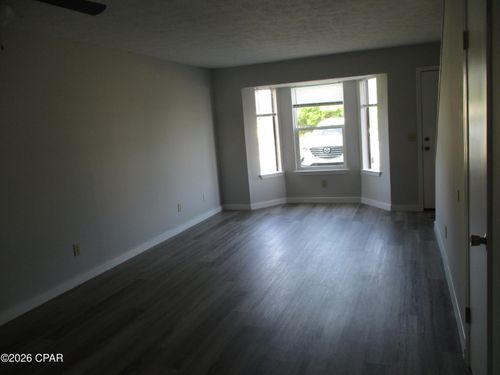 1-1220 Stephen Dr, Panama City, FL, 32405-3681 | Card Image