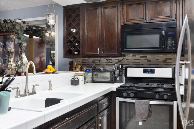 APT-5 - 3301 Columbus St, Condo with 3 bedrooms, 2 bathrooms and null parking in Bakersfield CA | Image 14