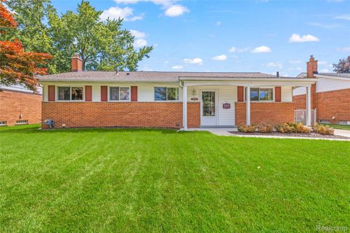 14582 Blue Skies St, Livonia, MI, 48154-4966 | Card Image