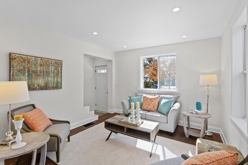 1447 Hague Ave, Saint Paul, MN, 55104-6750 | Card Image